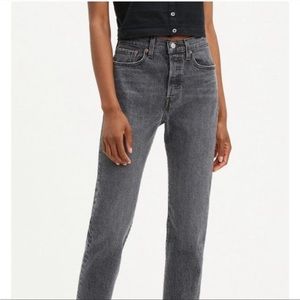 Levi’s Wedgie Icon Fit high-waisted jeans